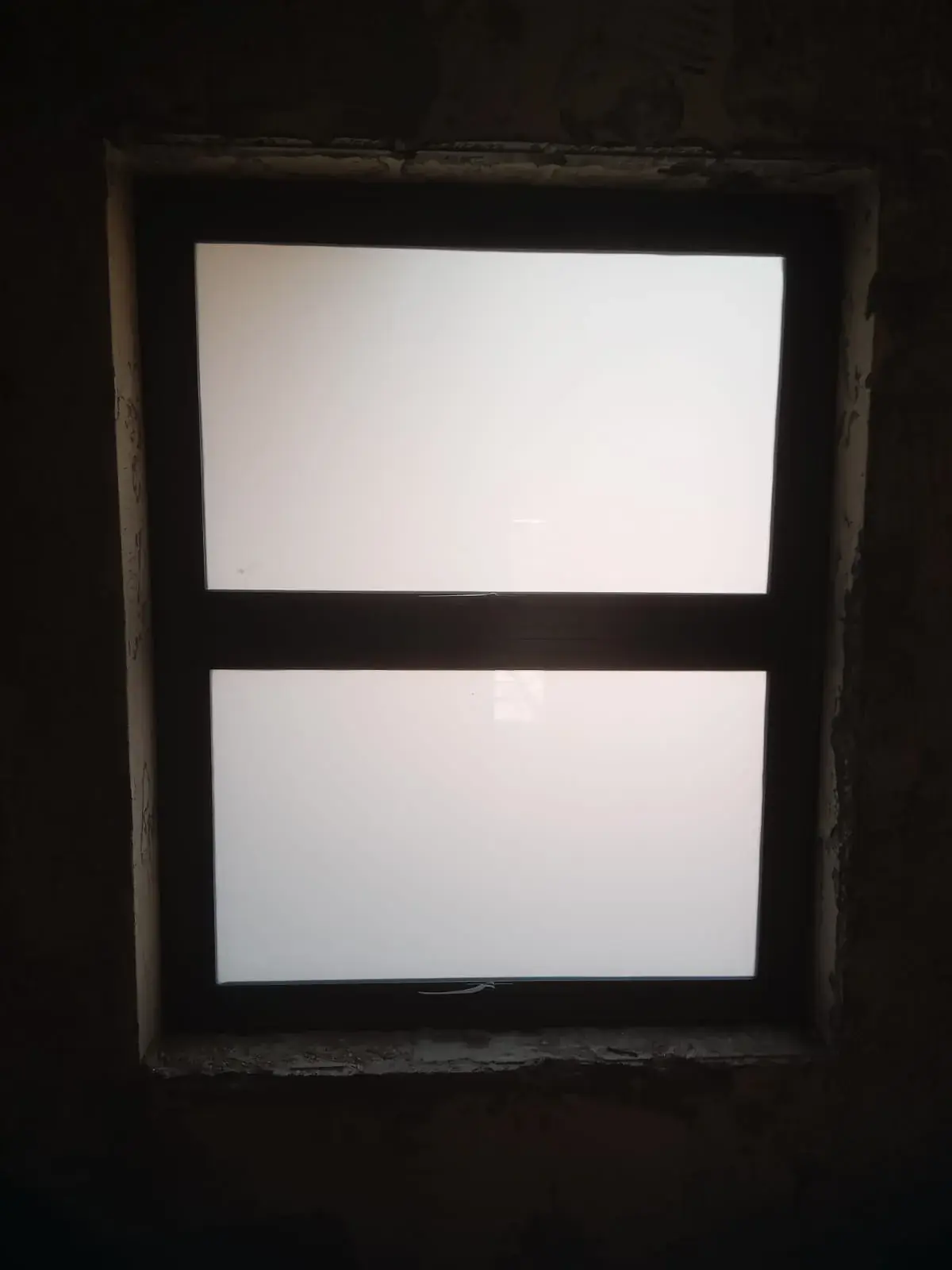 Contemporary aluminium window system